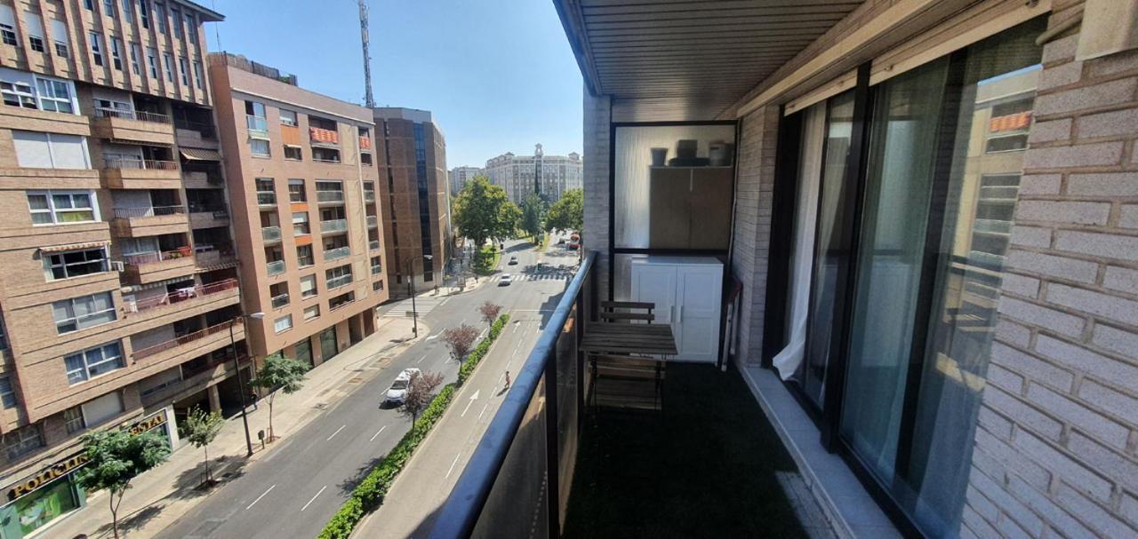 Apartamenticos Studio 75 Zaragoza Ngoại thất bức ảnh